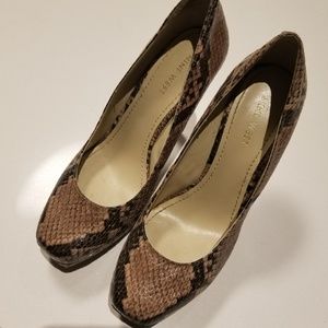 Nine west faux snake skin heels